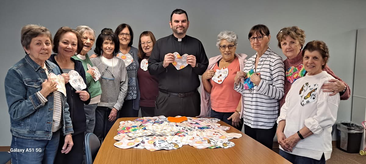 craft & fellowship with hearts